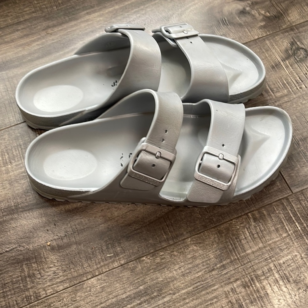 Women’s birkenstocks essentials